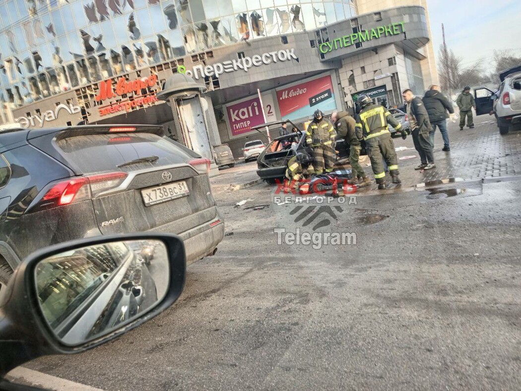 Белгород попал под массовый обстрел. Погибшие на улицах | 31.12.2023 |  Благовещенск - БезФормата