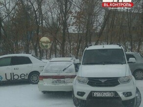 На одном участке дороги в Благовещенске произошло 6 аварий с 13 машинами фото