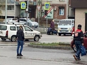 В центре Благовещенска микроавтобус сбил на пешеходном переходе ребенка