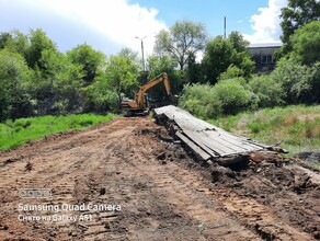 В Астрахановке начали ремонтировать старый мост фото