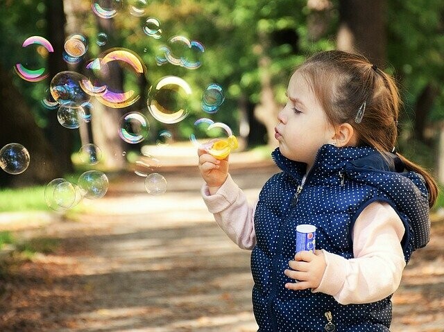 Некоторые благовещенские родители смогут бесплатно воспользоваться услугами няни