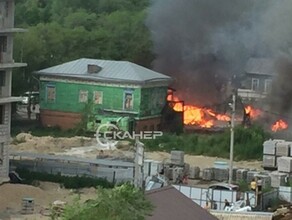 В центре Благовещенска разгорелся пожар фото