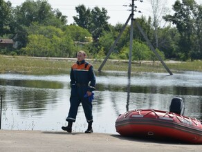 Живем как на пороховой бочке Жители белогорского Острова Старица просят их переселить