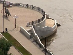 В Благовещенске продолжается стремительное понижение уровней воды в Амуре и Зее