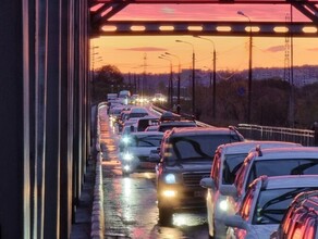 В Благовещенске на мосту через Зею пробка изза ДТП