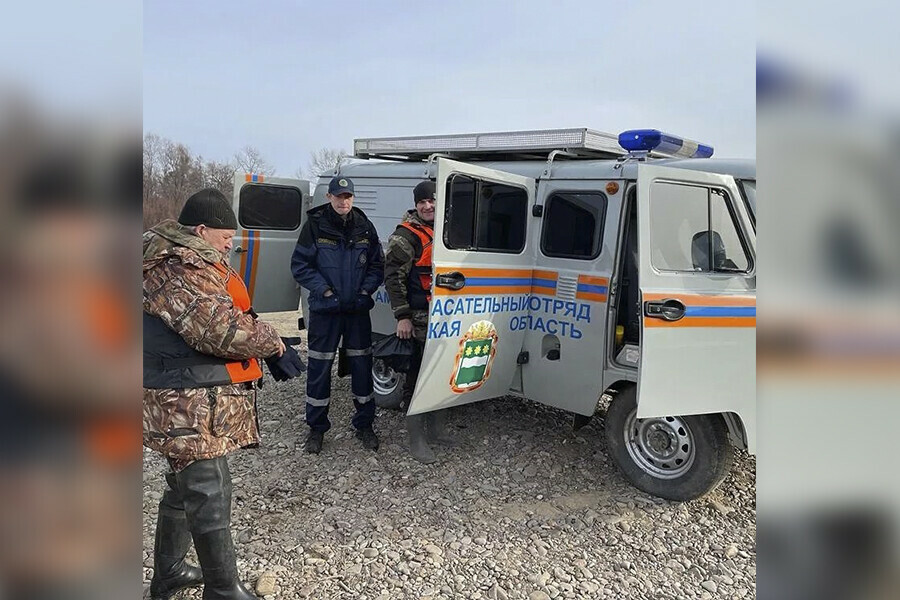 Сильное течение и мутная вода затрудняют поиски утонувшего в Сковородинском районе рыбака