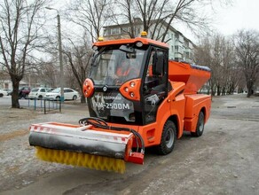 Пять в одном новый комбинированный спецавтомобиль попробует убирать улицы Благовещенска фото