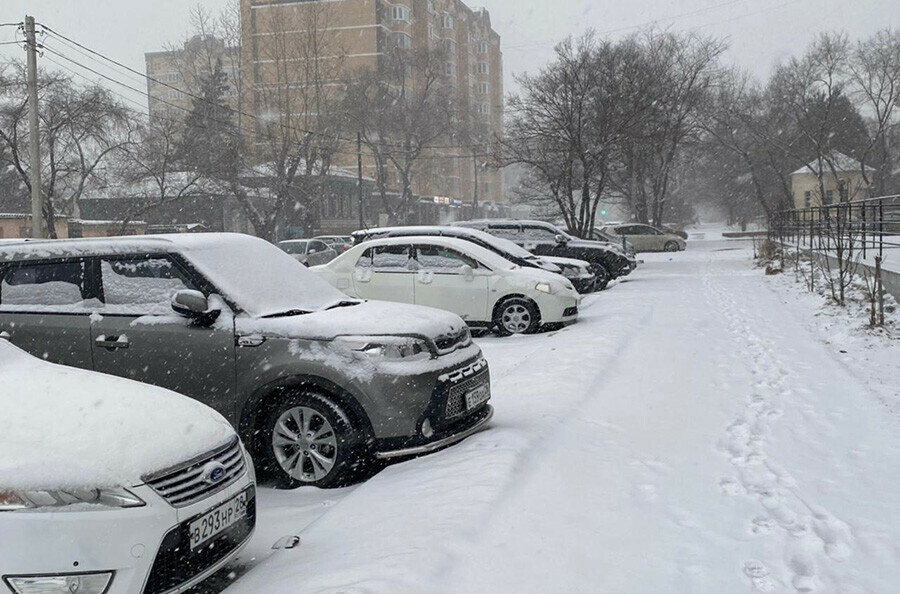 В благовещенском ГСТК перед циклоном запаслись солью и отсевом