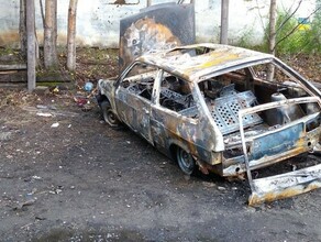 В Февральске полностью сгорел автомобиль видео