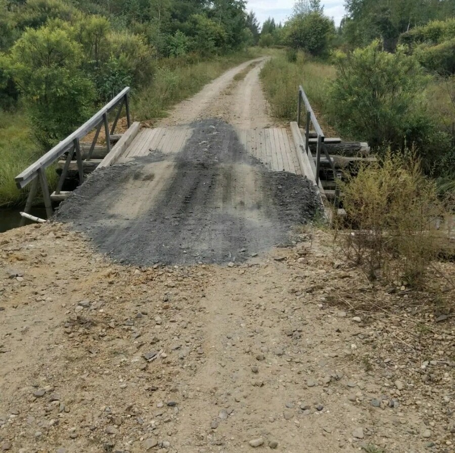 Допрыгнуть до моста На севере Приамурья только спортивные люди могут добраться на соседнюю улицу Алгача