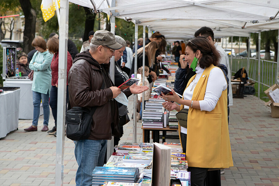 Более 60 бесплатных событий в Благовещенске снова пройдет книжный фестиваль Берег