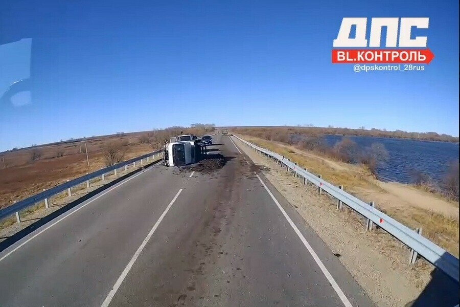 На одной трассе в Приамурье произошло сразу две аварии фото