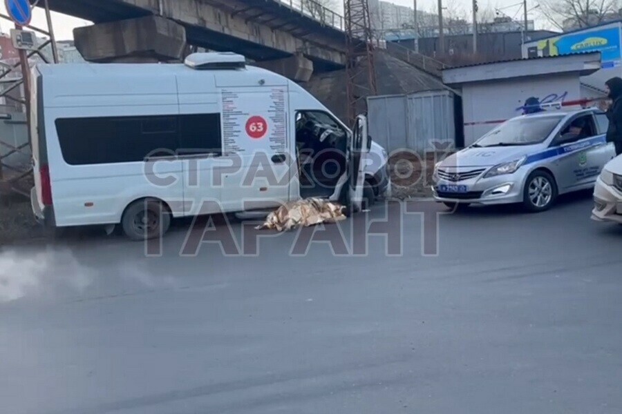 Водитель пассажирского автобуса скончался прямо за рулем 