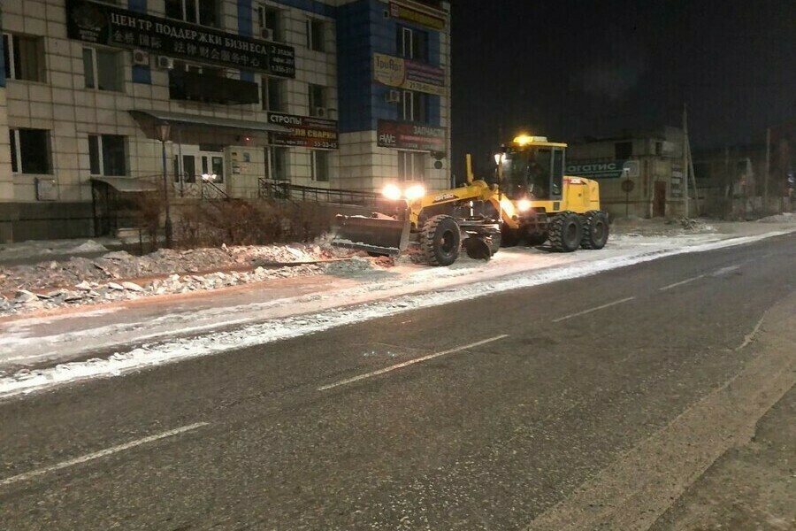 В Благовещенске снова просят не парковать машины в одном из районов 