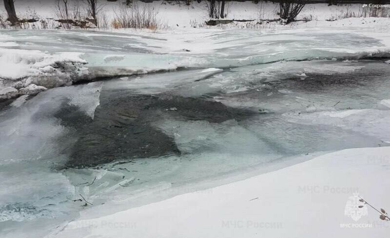 На Камчатке пришлось ломать мост чтобы восстановить водоснабжение города