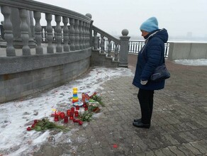 Мемориал памяти жертв московского теракта появился в Благовещенске фото