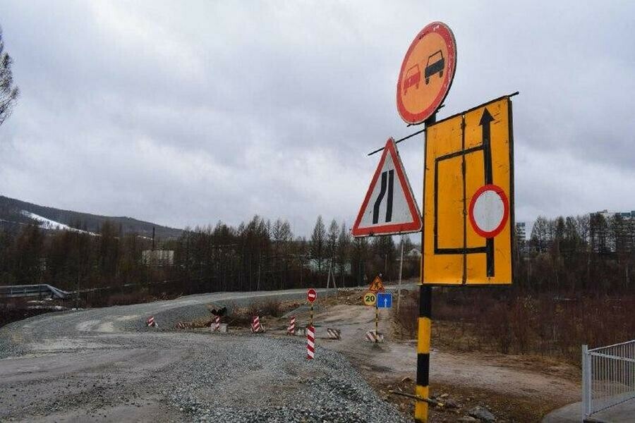 Строительство двух новых мостов вместо смытых паводком началось в Приамурье фото 