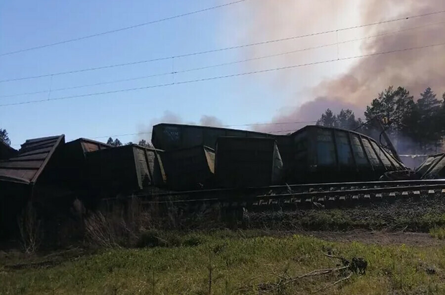 В Амурской области 29 вагонов сошли с рельсов Возбуждено уголовное дело фото видео