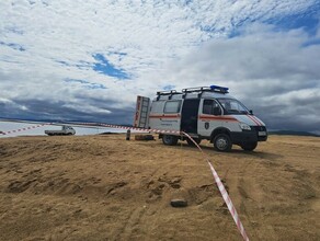 Водолазы начали погружения в темные воды Бурейского водохранилища в поисках пропавшего с турбазы фото видео 