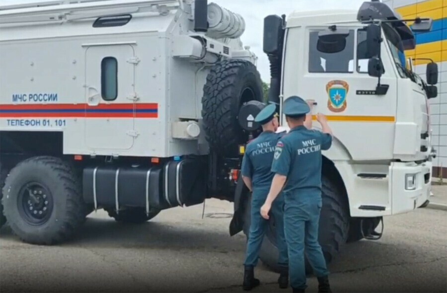 В Приамурье сотрудники МЧС продолжают прочесывать тайгу в поисках пропавшего мужчины видео