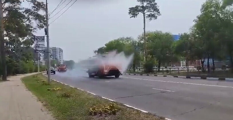 В разгар жары и отсутствие дождей Белогорск делают влажным видео 