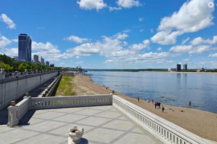 Желтый уровень опасности ввели в округе Хэйхэ напротив Амурской области