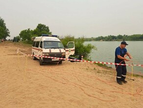 На Владимировском озере водолазы приступили к поиску утонувшего 