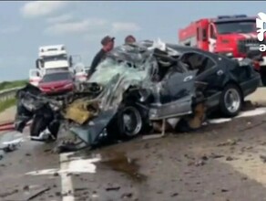 В страшной аварии под Уссурийском погибли два человека фото видео