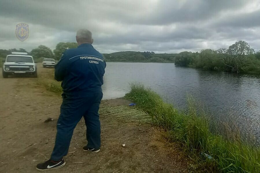 Еще один несчастный случай на водоеме в Приамурье пожарные ищут тело фото 