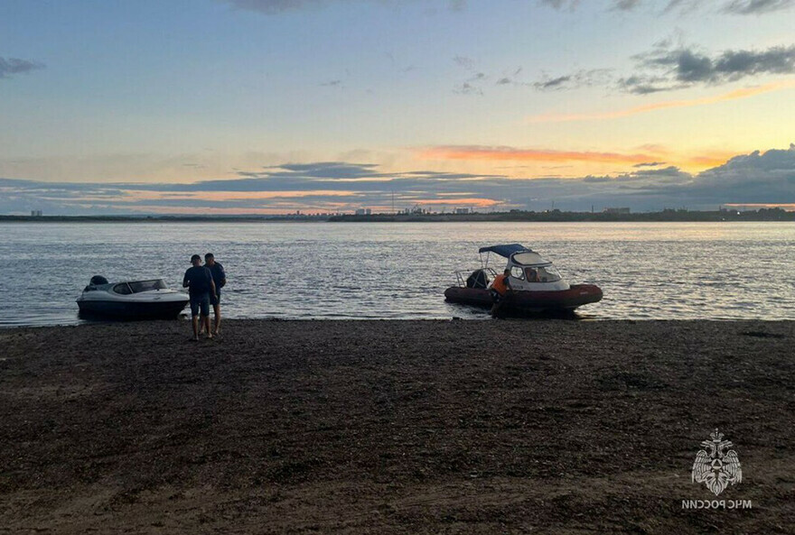 В Благовещенске  возбуждено уголовное дело по факту исчезновения в реке мужчины и его дочери и обнаружения тела мальчика