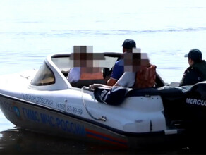 Мужчину и девочку пропавших на Зее продолжают искать в воде и с воздуха видео