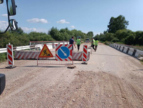 Небольшой но очень важный мост начали ремонтировать в Амурской области