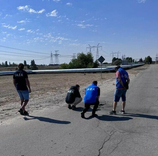 Дрон сбросил взрывчатку на дорогу проходящую по периметру Запорожской АЭС