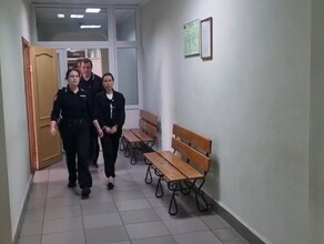 Гендиректора благовещенской турфирмы которую подозревают в мошенничестве отправили в СИЗО Ей грозит до 6 лет тюрьмы видео