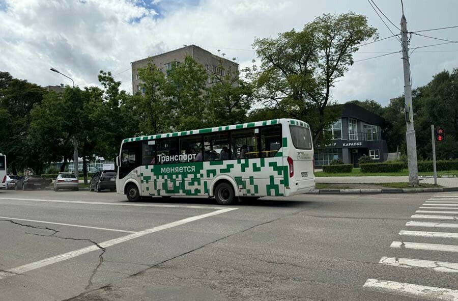 На обычные маршруты возвращаются многие автобусы Благовещенска