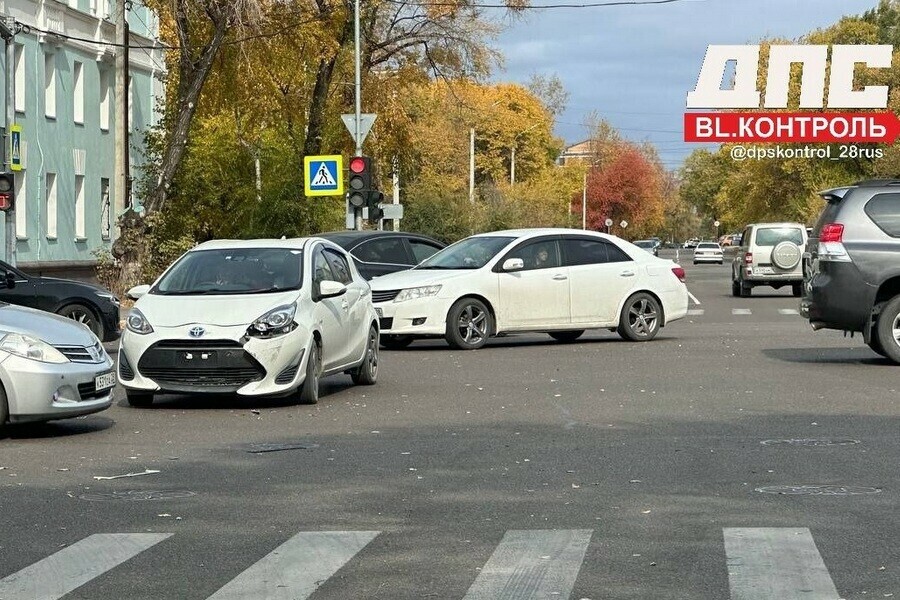 ДТП затруднило движение в центре Благовещенска фото 