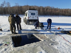 Автомобиль утонувших в Приамурье рыбаков стоял под водой с открытым багажником