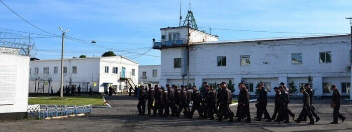 В колонии Возжаевки осужденные вступили в экстремистское объединение