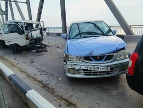 ДТП из трех авто стало причиной затора на мосту через Зею в Благовещенске фото