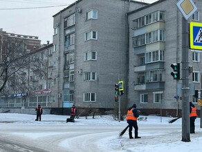 Мэрия Благовещенска назвала улицы где убрали наледь Какие в плане на день