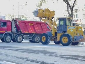 Олег Имамеев более 10 тысяч тонн снега вывезли с улиц Благовещенска с начала действия режима ЧС