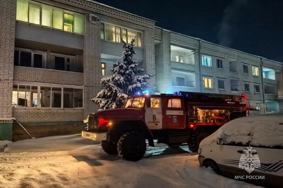 В Приамурье едва не сгорел дом для одиноких престарелых фото 