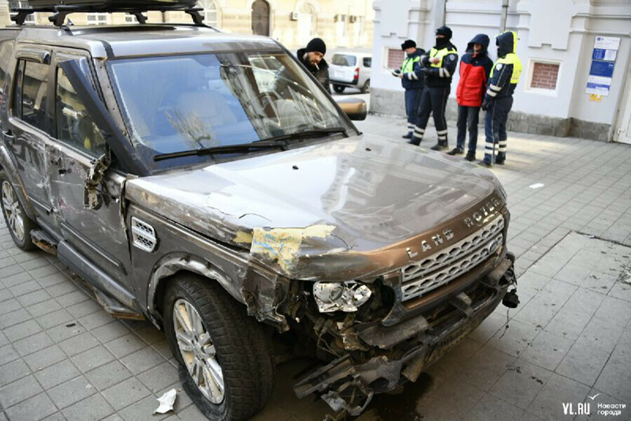 Ралли поприморски во Владивостоке угонщик Land Rover совершил несколько ДТП и пытался заехать в храм фото видео