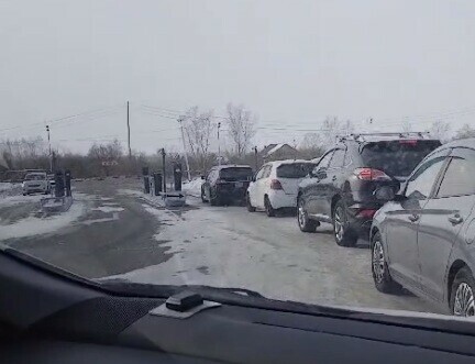 Автомобилисты Благовещенска пожаловались на долгий выезд с платной парковки видео