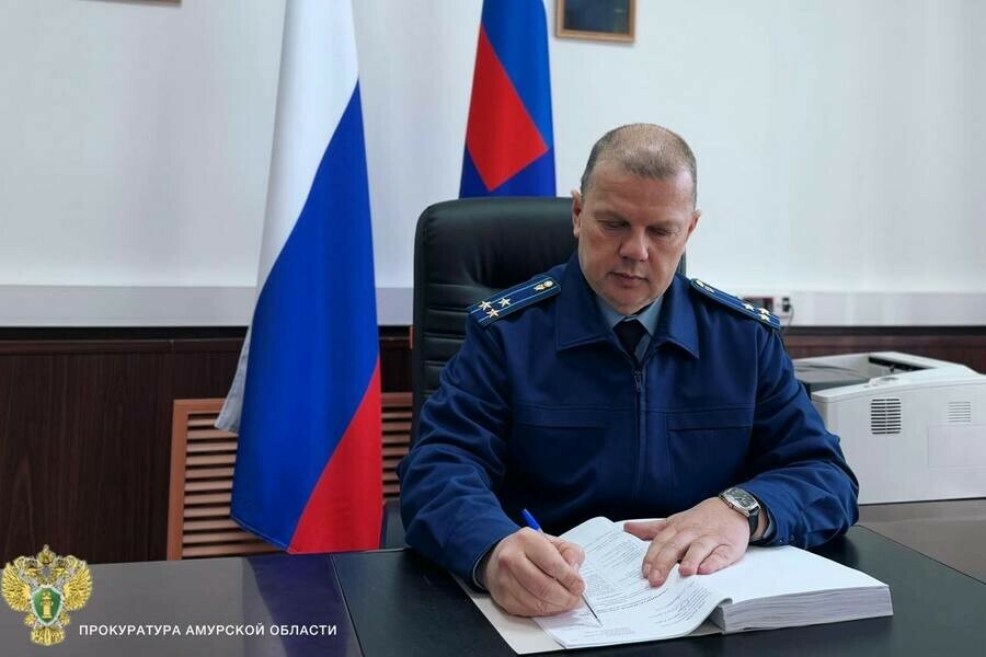 Следователь приехала за обвиняемым домой в Приамурье и получила угрозы расправой