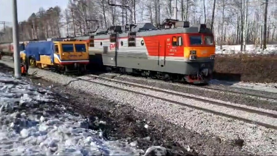 В Амурской области восстановили движение поездов на участке где произошел сход вагонов